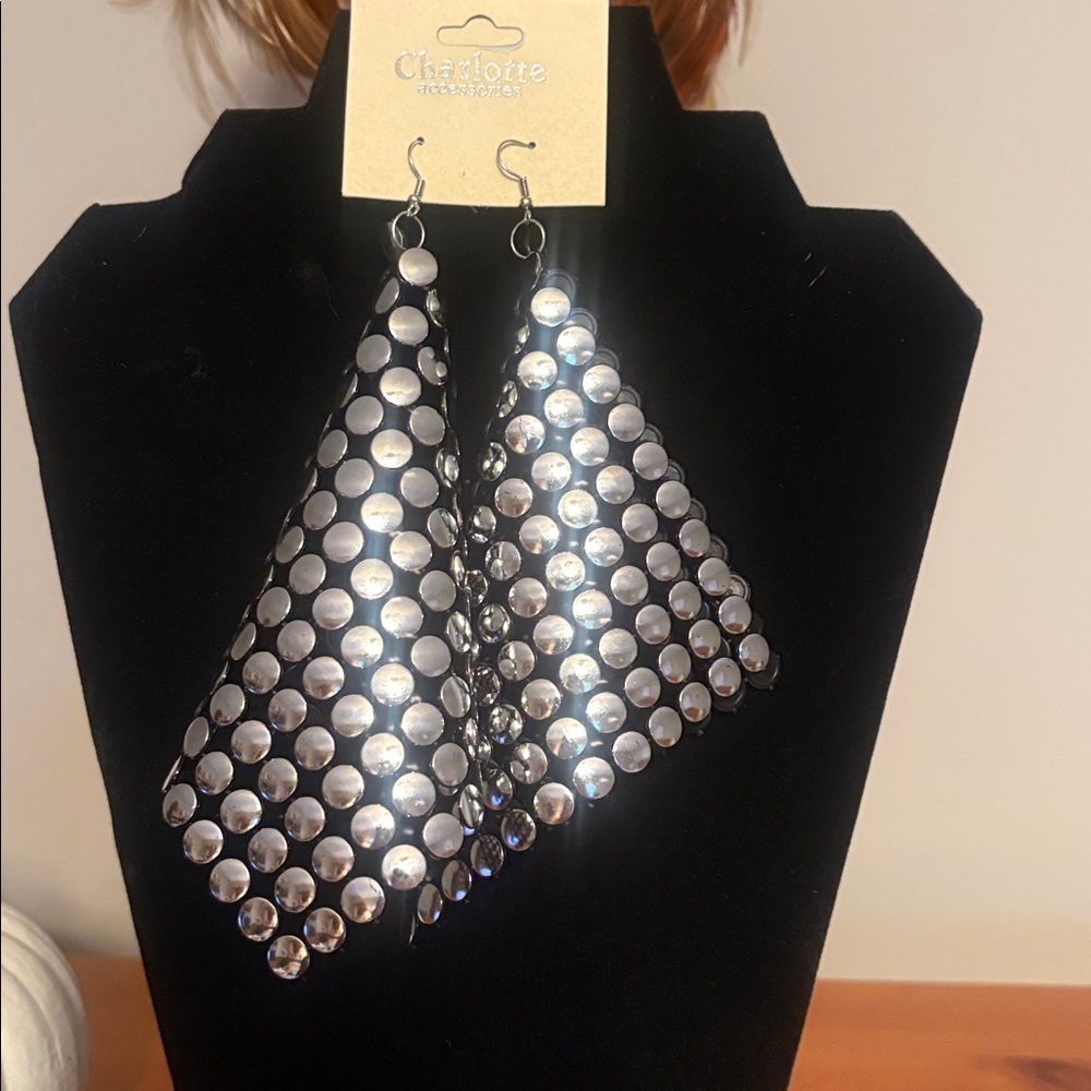 Charlotte Russe Metallic Silver Dangle Earrings new